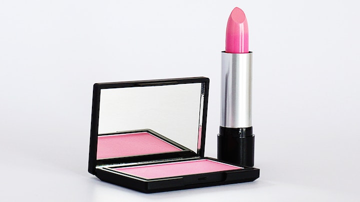 maquillaje-de-color-rosa